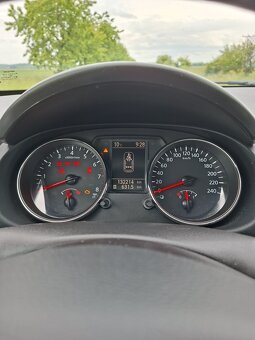 Nissan Qashqai 1.6i 84kW - 9
