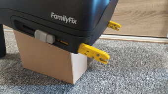 Dětská sedačka Maxi-Cosi CabrioFix se základnou Familyfix - 9