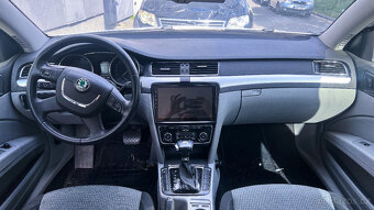 Vůz na náhradní díly Škoda Superb 2 sedan 09 CDVA LRJ LF9E - 9