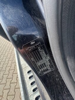 🛠️ Ford Mondeo 2.0 TDCi 2008 – na opravu nebo na díly - 9