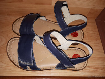 Sandálky: 15cm, 15,5cm, 16cm, 18cm, 19cm, 20,5cm, 23,9cm - 9