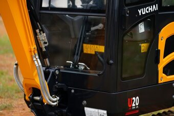 Minibager YUCHAI U20 Premium 2000 kg - 9