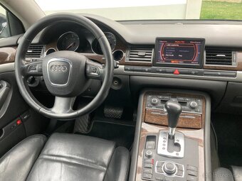 AUDI A8 4.2TDI 240KW MAX.VÝBAVA ALU 19" ŠÍBR ZAD.VYHŘ.SEDA - 9