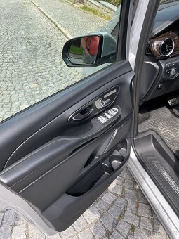 Mercedes-benz v300 4Matic - 9