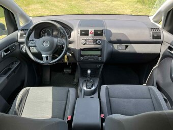 Volkswagen Touran 1.6TDi DSG - 9