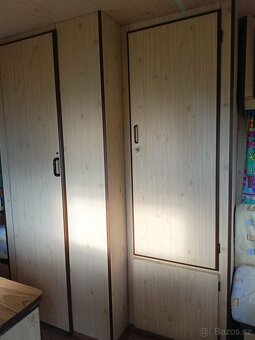 Obytný přívěs, menší karavan - 9