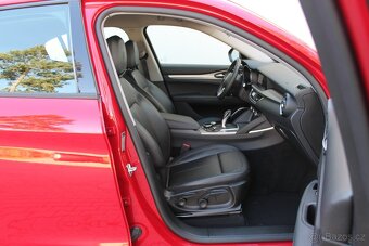 Alfa Romeo Stelvio 2.2JTDm 154kW + Q4 + SERVIS ALFA ROMEO - 9
