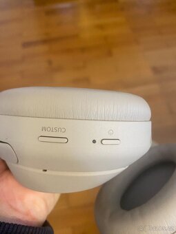 Sony WH-1000XM4, stříbrná jako nová - 9