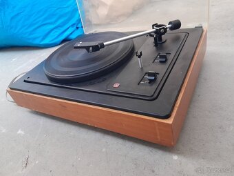 Starý starožitný gramofon Tesla Jihlava - 9