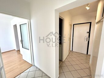 Prodej bytu 2+kk, 41 m2, Praha - Kamýk, ev.č. 00770 - 9