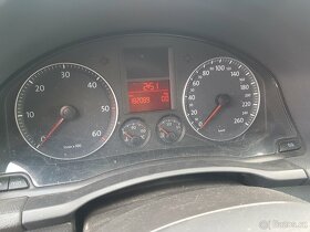 Voklswagen Golf 5 1.9TDI - navigace ,výhřev...díly z vozu - 9