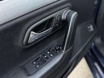 Volkswagen CC - 9