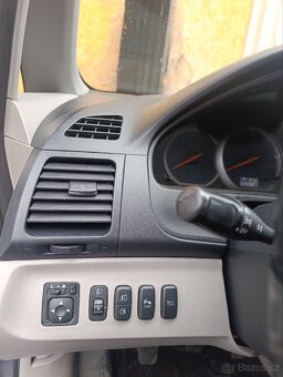 Mitsubishi Grandis 2.0DI-D 7míst 2009 rok - 9