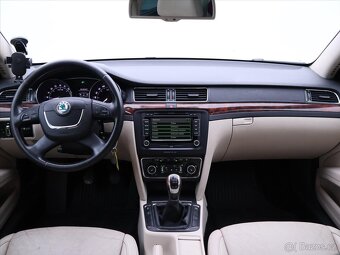 Škoda Superb 2,0 TDI 125KW 4x4 Exklusive CZ (2012) - 9