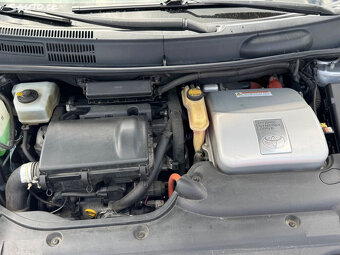 Toyota Prius, 1.5i-HYBRID-AUTOMAT-KLIM.PĚKNÉ - 9