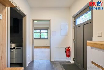 Pronájem novostavby bytu 2+kk s terasou a venkovním parkovac - 9
