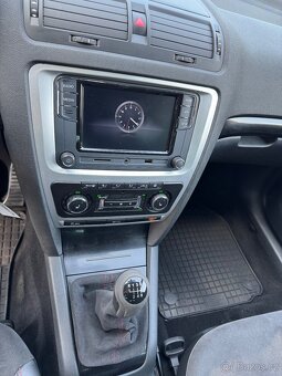 Škoda Octavia II COMBI RS 2.0 TSI 147kW 2012 - 9
