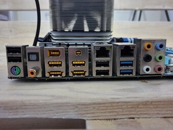 GA-890FXA-UD5(AM3) + AMD Phenom II X4 810+ 8GB ddr3 - 9