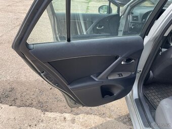 Toyota Avensis 2009 2.2 d4d 110kw - 9