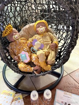 Realistická Reborn dvojčátka s příslušenstvím - 9