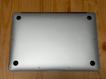 Apple MacBook Air 13" (2015), i5, 4GB, 128GB SSD - 9