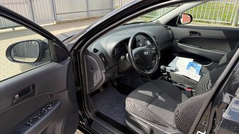 Hyundai i30 //1.4i//80kW//1.MAJITELKA//70TKM//SERVIS// - 9
