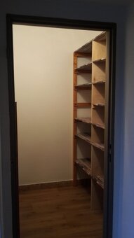 Pronájem bytu 3+1 85 m² Školní náměstí, Sezimovo Ústí II - 9
