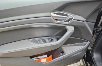 Audi e-tron 55 Quattro 300 kW 95 kWh 12/2020 +DPH - 9