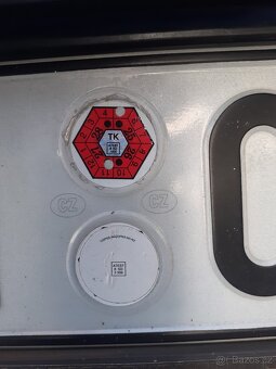 prodám Peugeot 206 van r.v. 2004 1.1i 44kw, kosmetika, stk d - 9