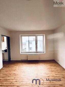 Prodej bytového domu 760 m2, pozemek 154 m2 - 9