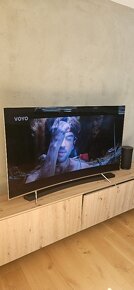 designový model Televize 65" Samsung UE65KS7502 rok 2017 - 9