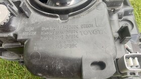 Toyota Yaris III 2014-2017, lave predne svetlo z den. sviet. - 9