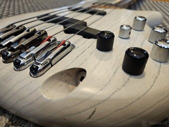 Aktiv Hybrid 4+2 fretless bezpražcová baskytara Ibanez - 9