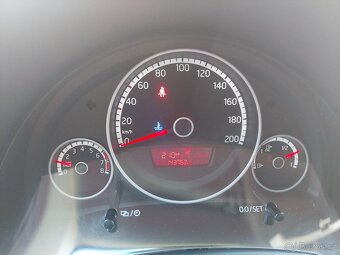 VW UP 1.0 CNG HIGHLINE - 9