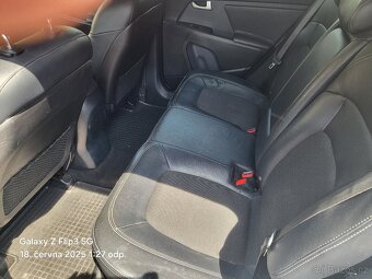 Prodám Kia Sportage 2.0 diesl 100kw.Automat 4x4.Rv.2011. - 9