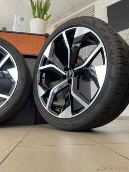 Alu kola pro Audi Q8 R23” s pneu 295/35/23 - 9