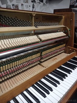 Piano, pianino, klavír Petrof - 9