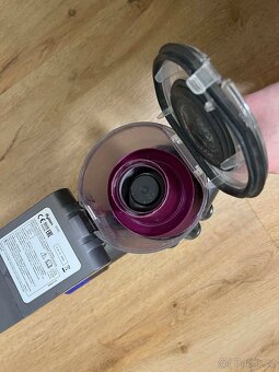 Dyson V6 - 9