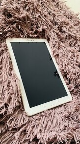 Samsung Tablet 10.1” - 9