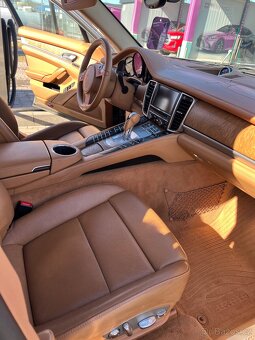Porsche Panamera - 9