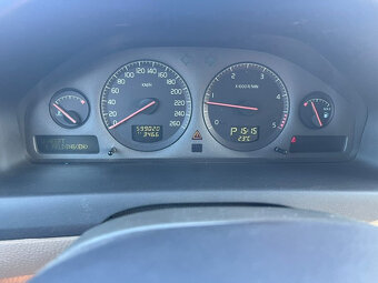 Volvo XC70 - 9