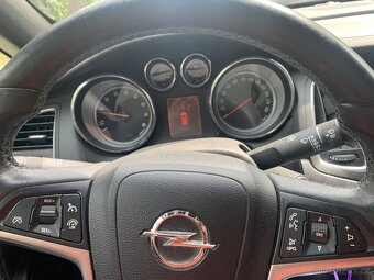 Opel Cascada - 9