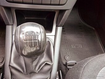 Škoda Yeti, 1.4tsi, 90kw, nové rozvody  - 9