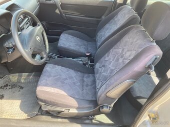 Opel Astra 1.6 16v - 9