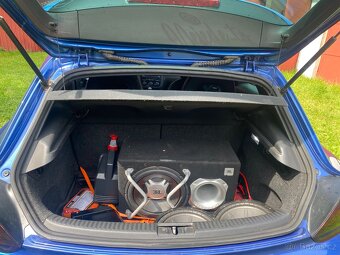 vw scirocco 2.0 TDI 103 kw - 9