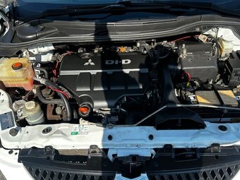 Mitsubishi Grandis 2.0TDi 103kw, r.2010, 7mist - 9