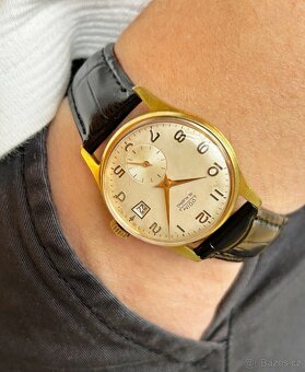 Československé mechanické vintage retro hodinky PRIM Datumat - 9