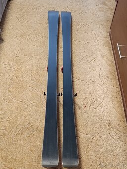 Prodám lyže ATOMIC RACE GS10 ve velmi zachovalém stavu. - 9