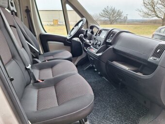 Peugeot Boxer bus - 9