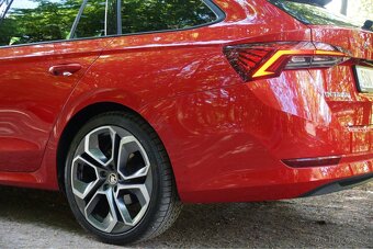Skoda Octavia IV SPORTLINE - 9